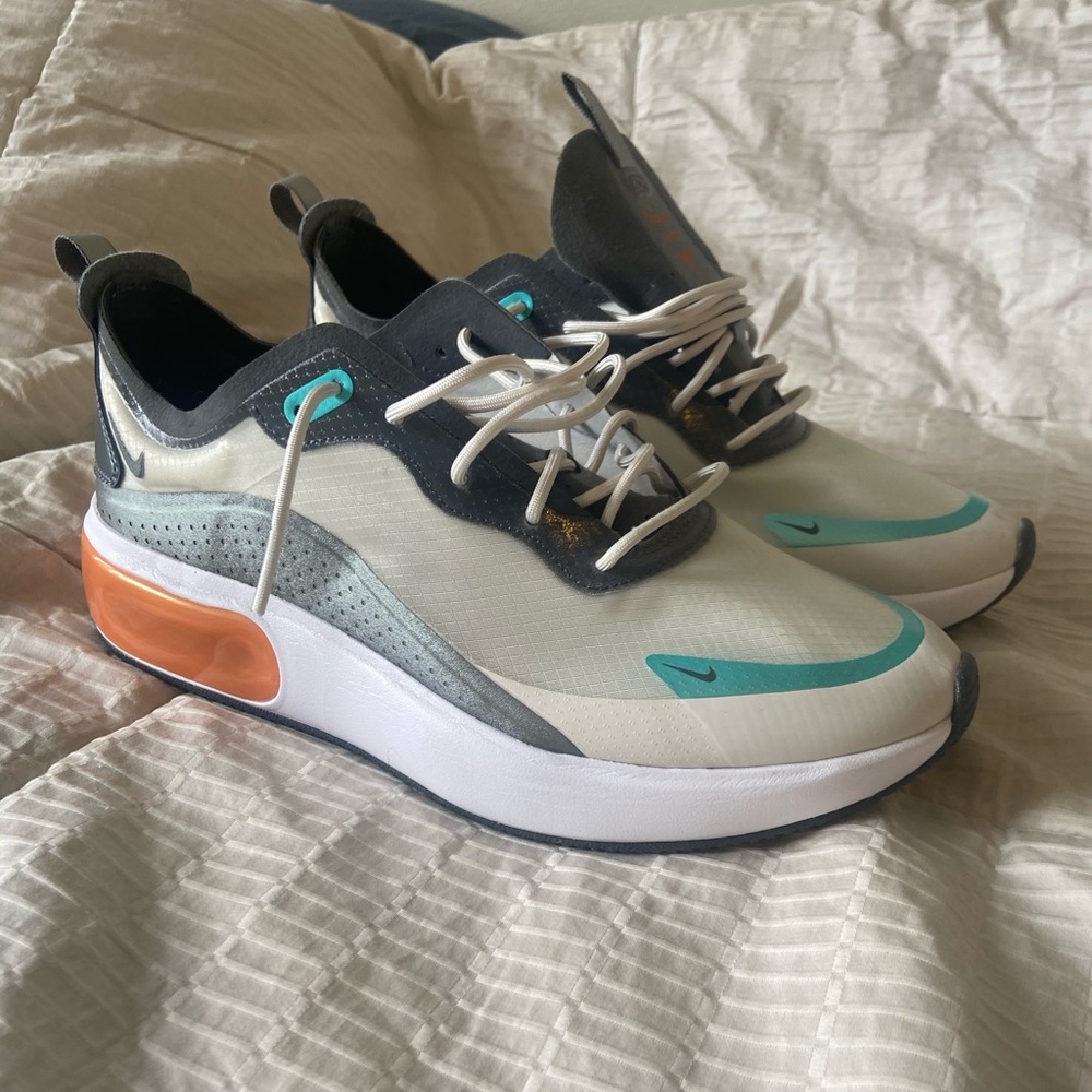 Men’s Air Max Dia - Brand New